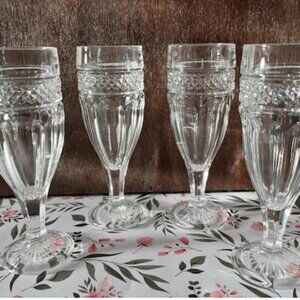 Vintage Elegant Clear Glass Champagne Flutes Set